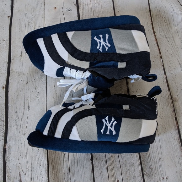 jumbo sneaker slippers